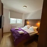 Apartman Srna 303 *
