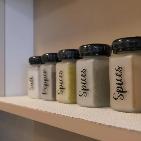 Srna 303 * 亚霍里纳